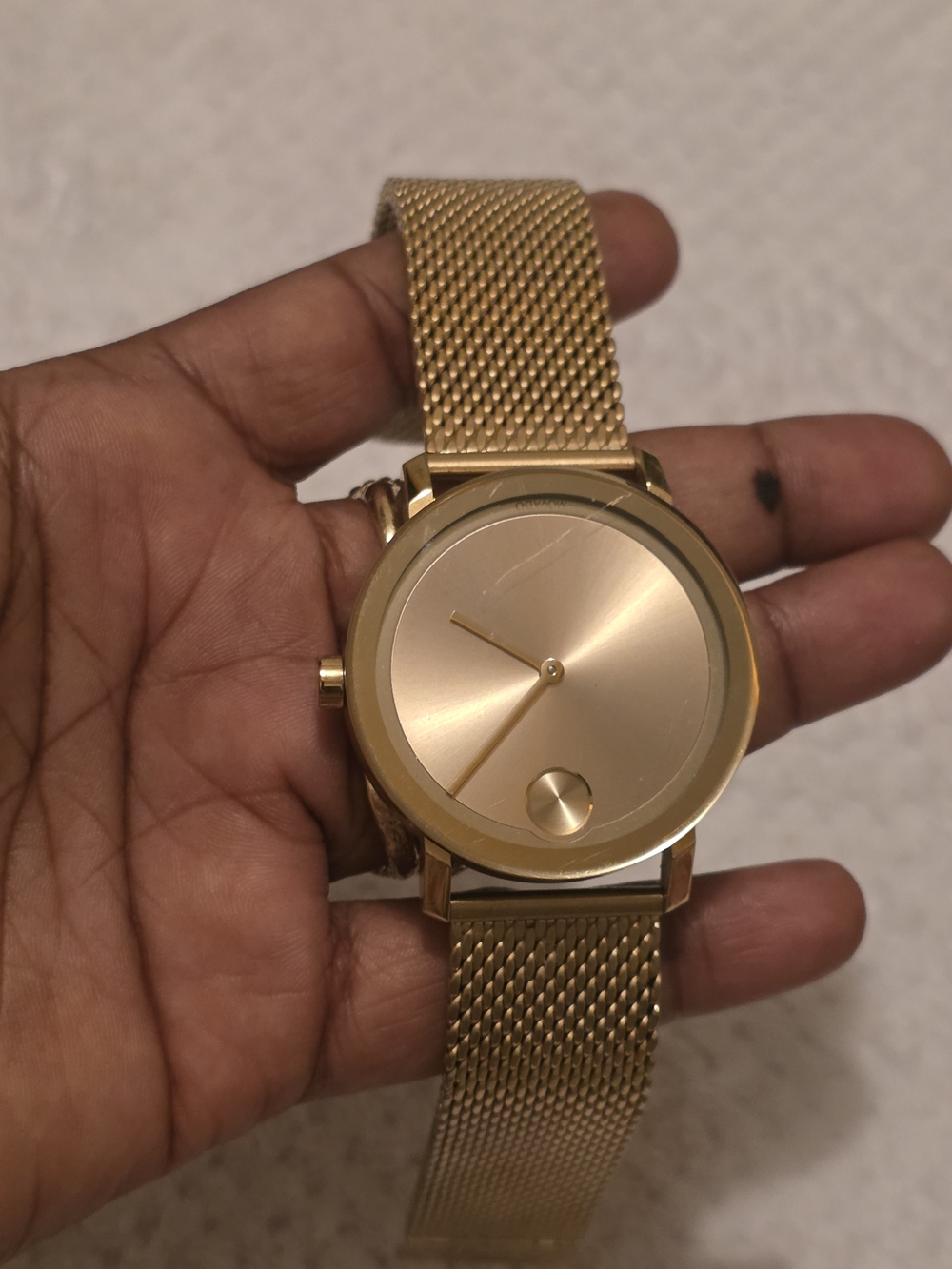 Men's Gold-Tone Minimal Mesh Bracelet Watch Need Battery